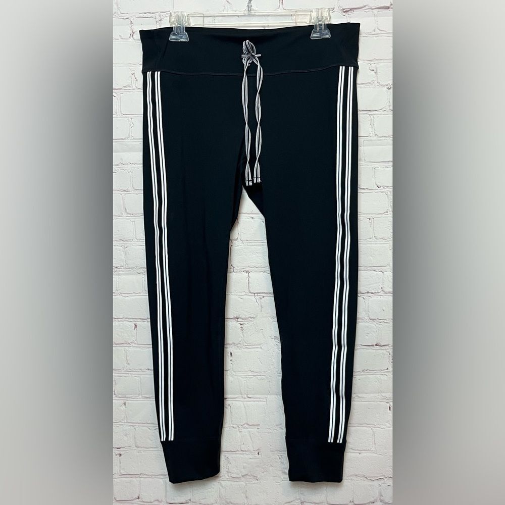 Gap Fit Blackout Technology Jogger Leggings
